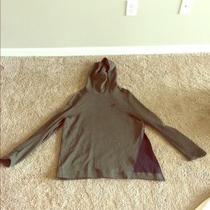 NIKE PULLOVER SWEATER